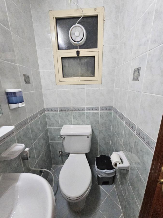 Oasis Hostel Абу-Даби Экстерьер фото